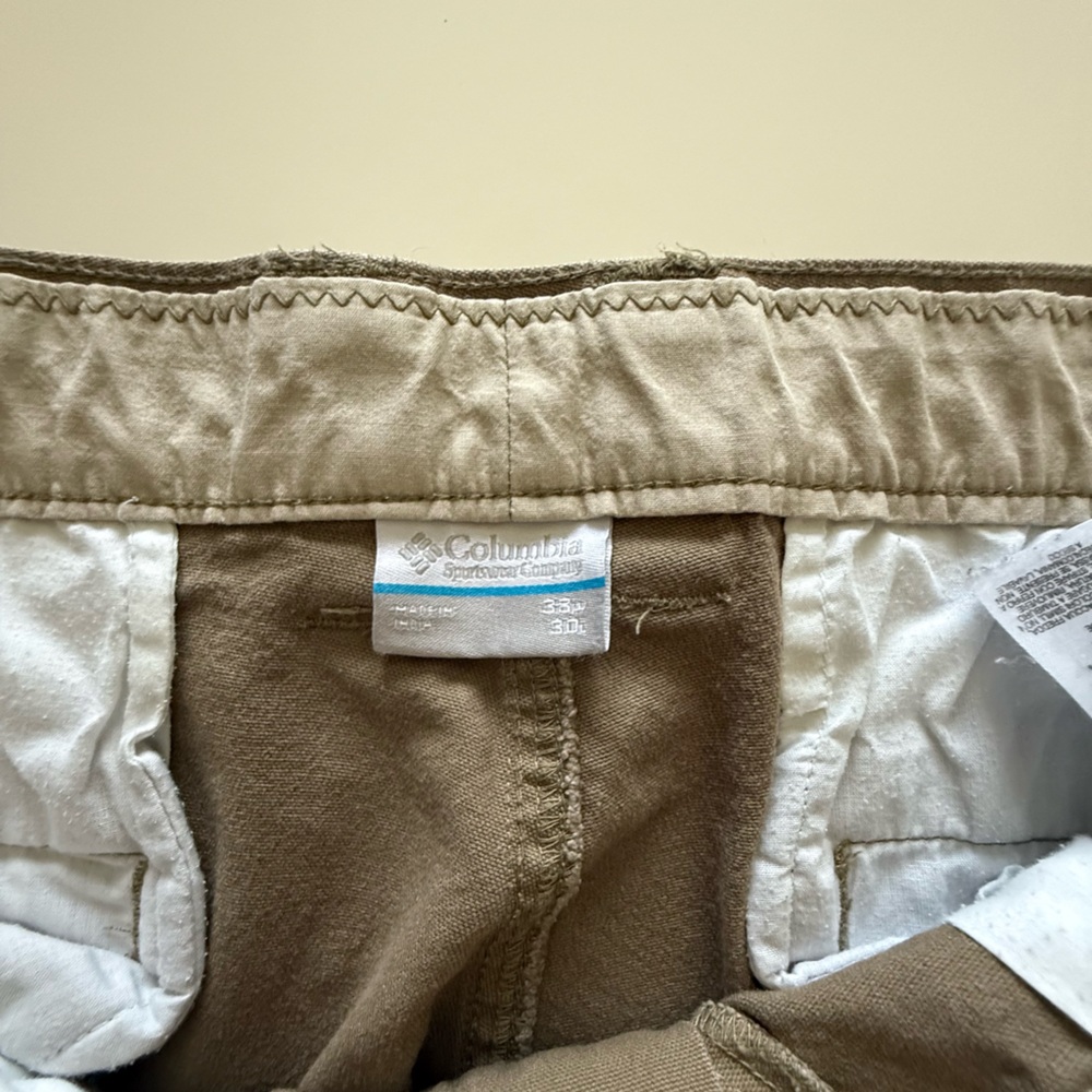 Columbia Men's Khaki Chinos